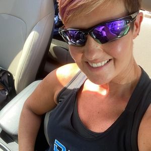 Meet your Posher, Lorie